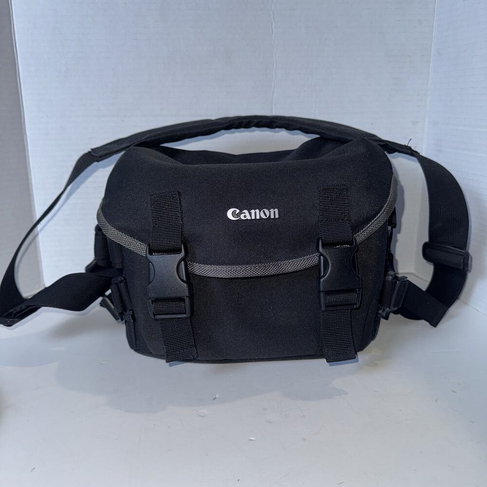 Canon Camera Travel Bag with Adjustable Shoulder Strap Padded Adj Dividers LNC